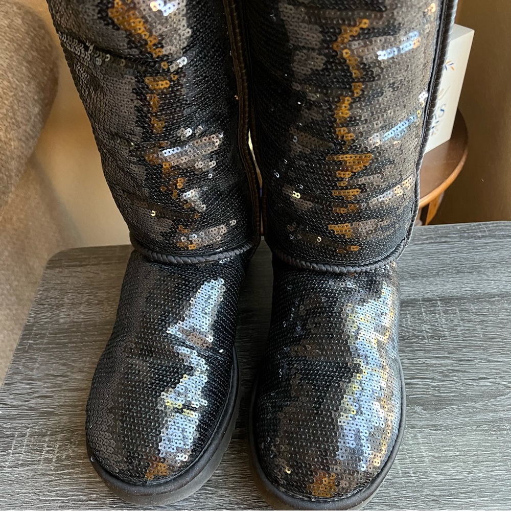 NEW! UGG Black Sequin Knee High Fur Lined Boots US10 EU41 - Picture 6 of 9